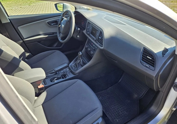 Seat Leon cena 32800 przebieg: 269790, rok produkcji 2017 z Gdańsk małe 106
